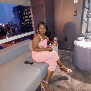 Meet your Posher, Beatrice